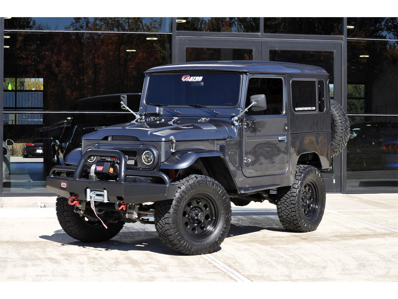 Toyota-Land-cruiser-fj40-1978-Grey-Black