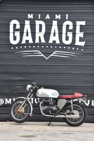 Triumph Boneville T140 1977