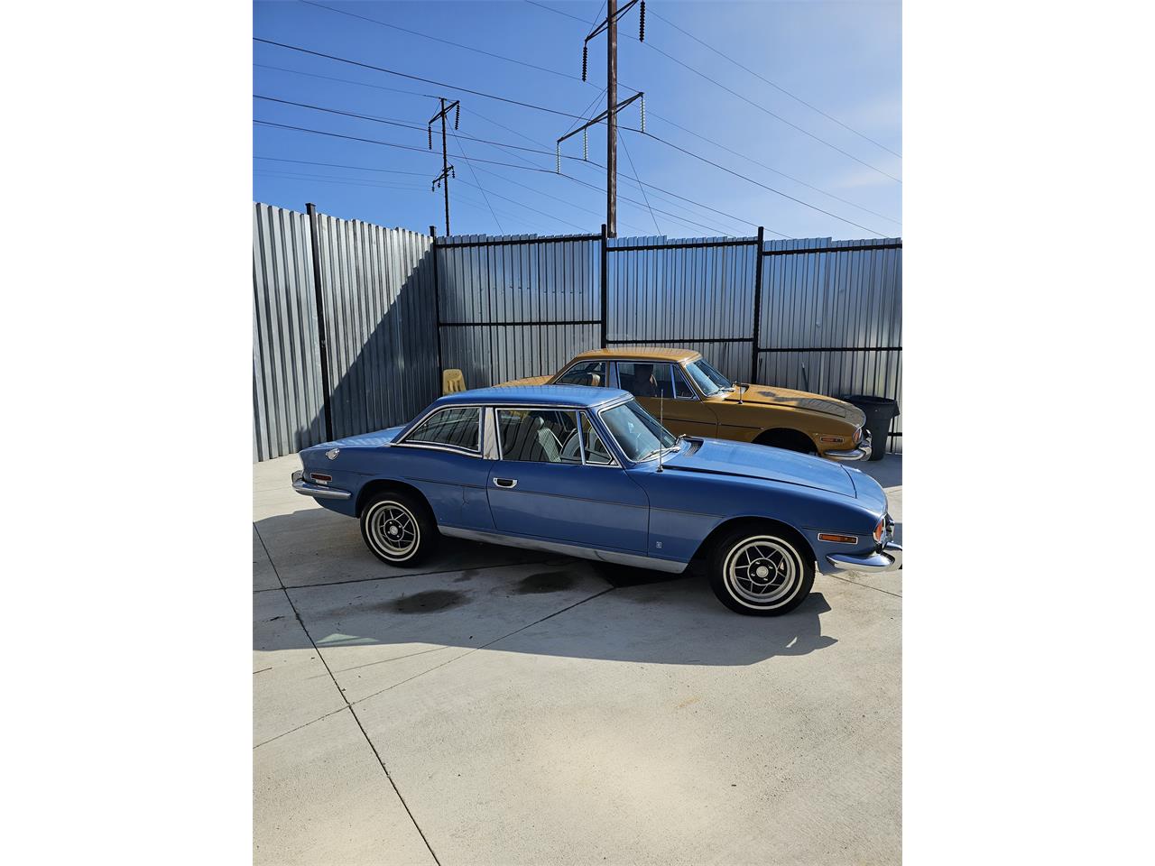 Triumph-Stag-1973-blue-black