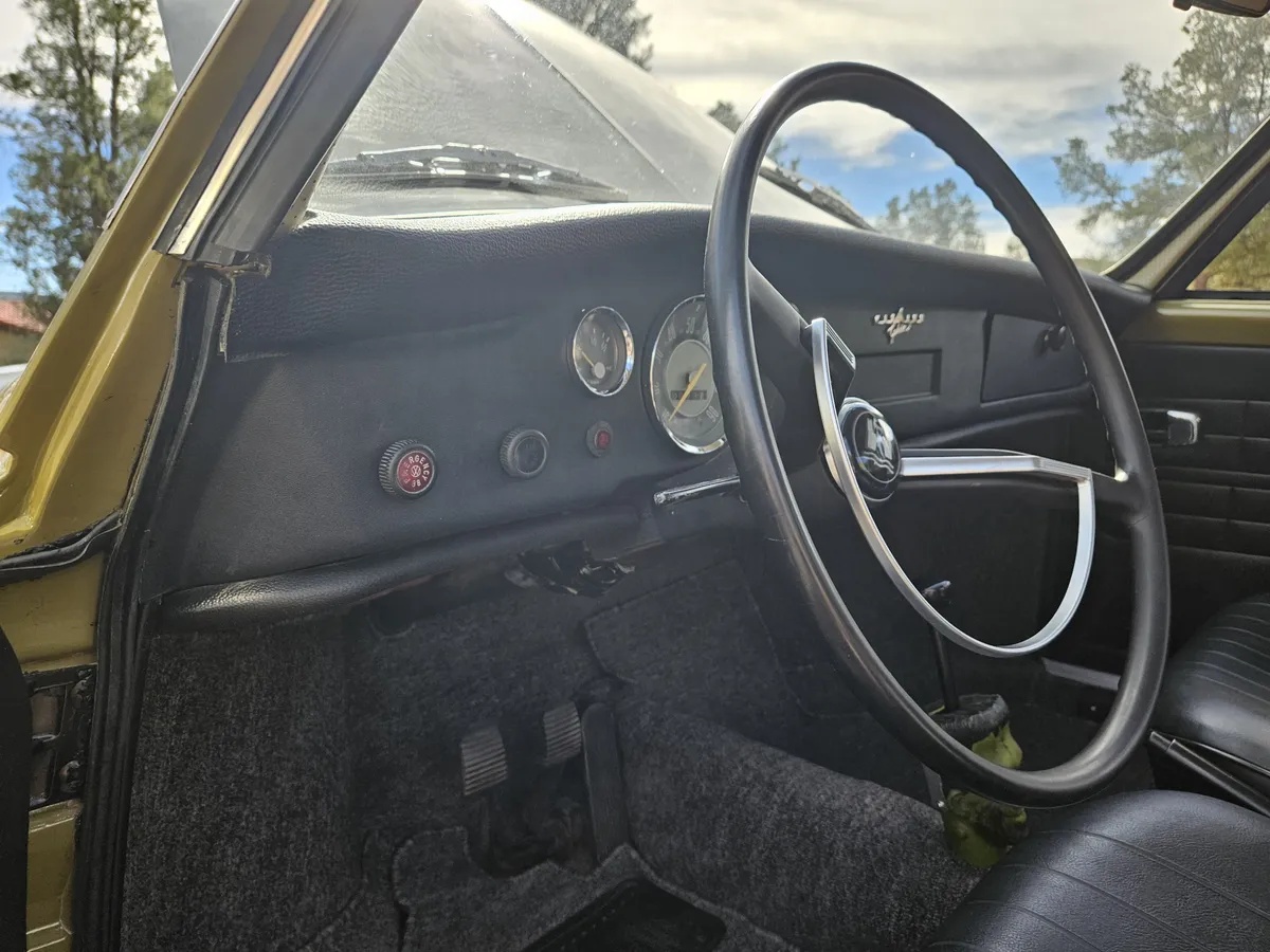Volkswagen-Karmann-ghia-1969