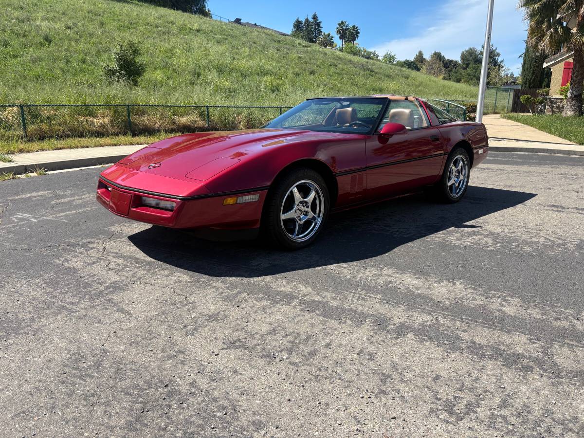 Chevrolet-Corvette-1990