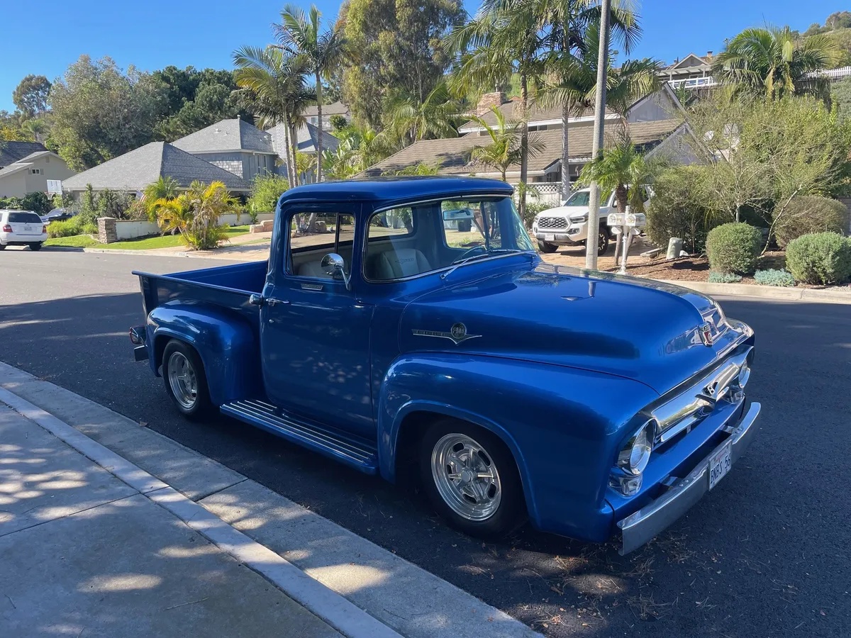 Ford-F-100-1956-Atlantic-Blue-Pearl-Beige