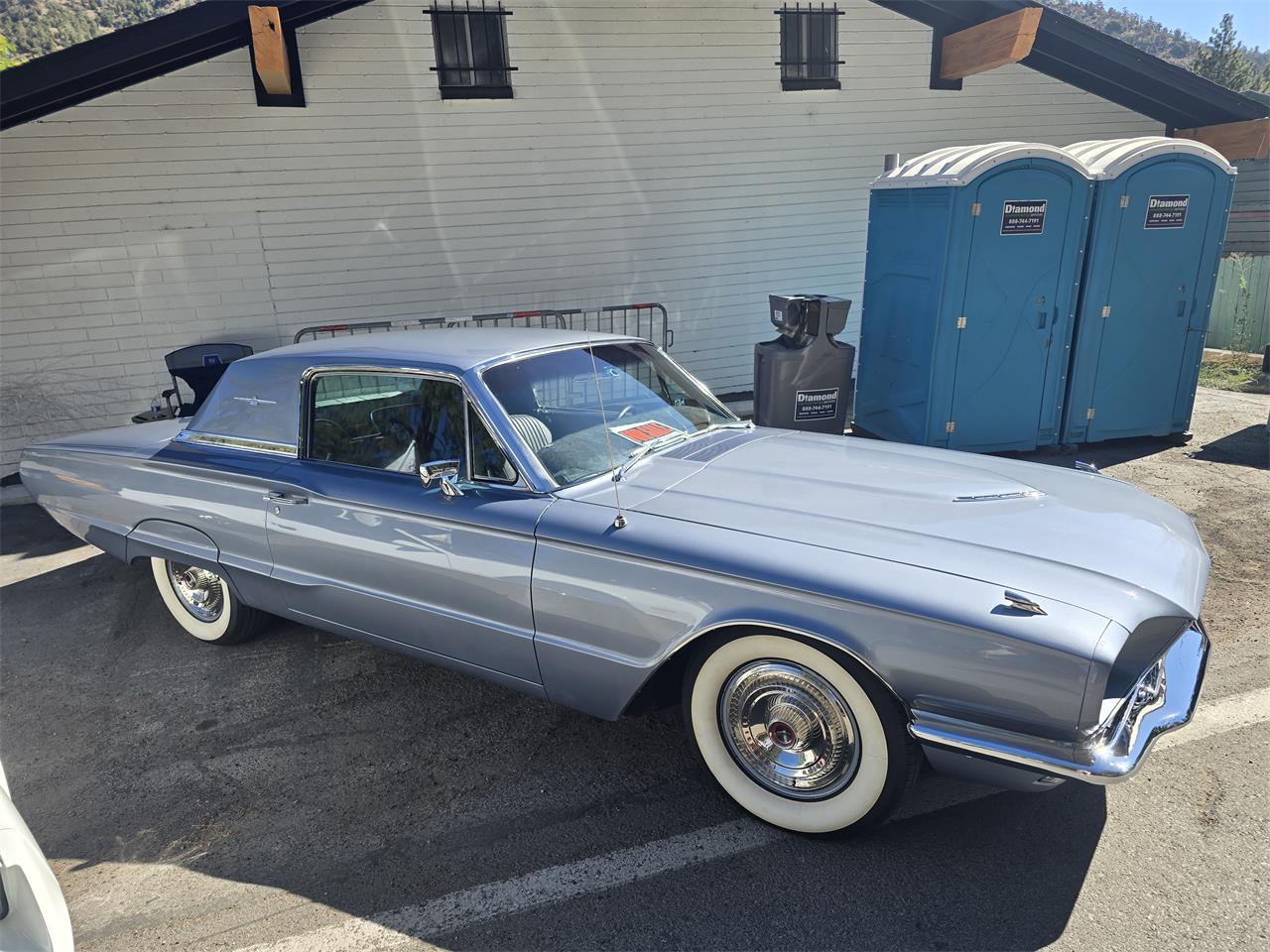 Ford-Thunderbird-1966-Chroma-Blue-Black