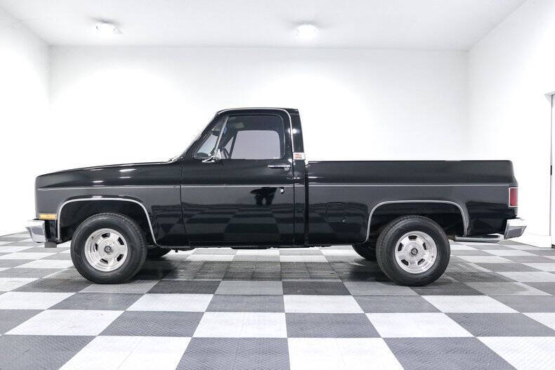 Gmc-Ck-1500-series-1982-Black-Gray