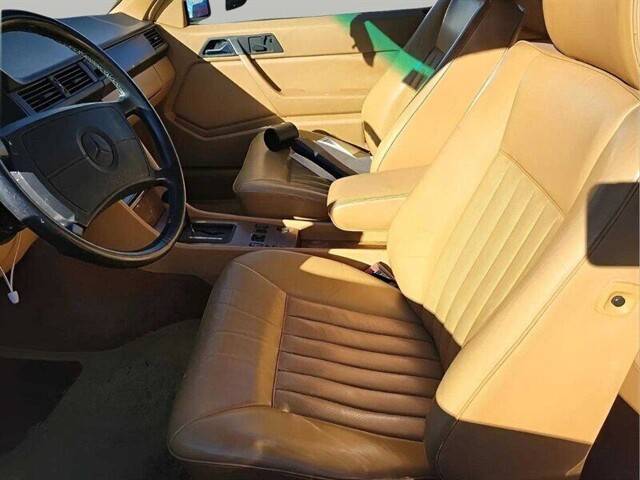 Mercedes-benz-300-series-1988