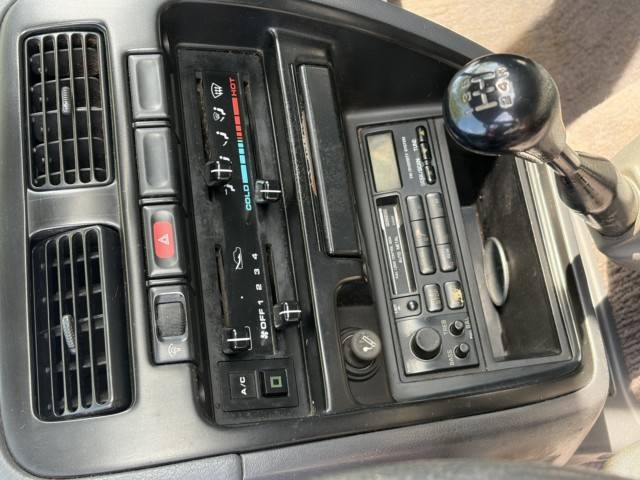 Nissan-Trucks-2wd-1994