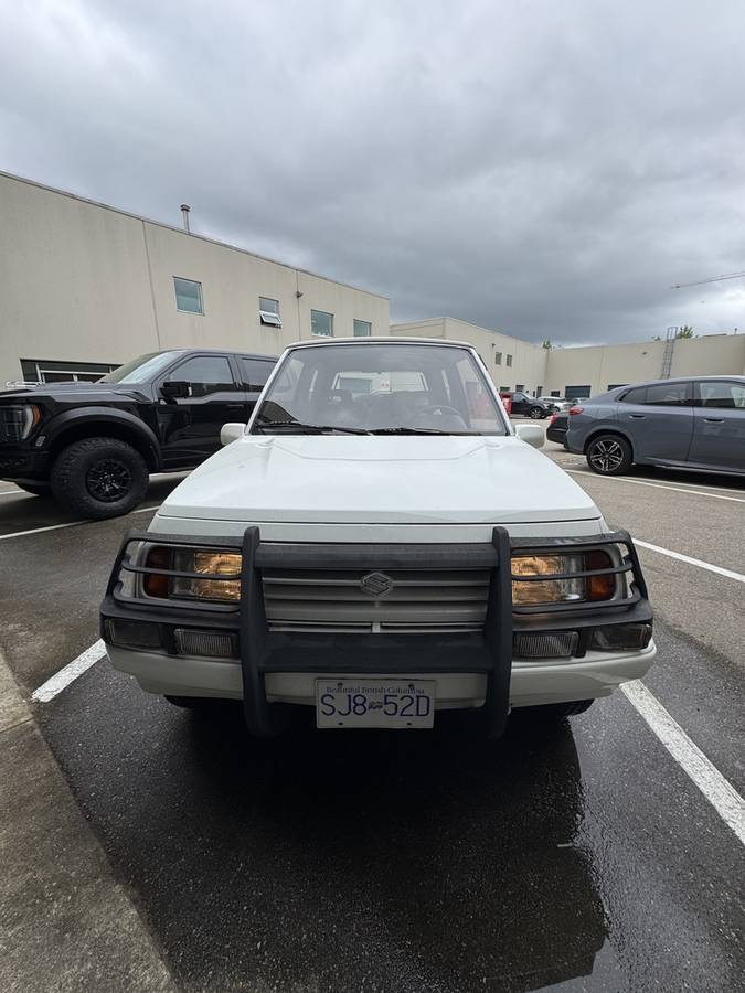 Suzuki-sidekick-1992-white