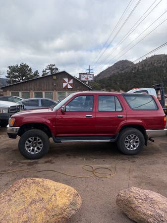 Toyota-4runner-1995-red