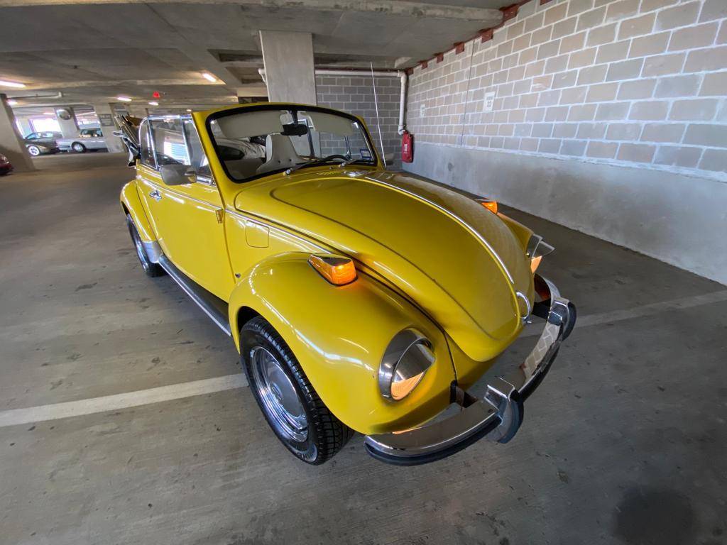 Vw-super-beetle-1971-yellow