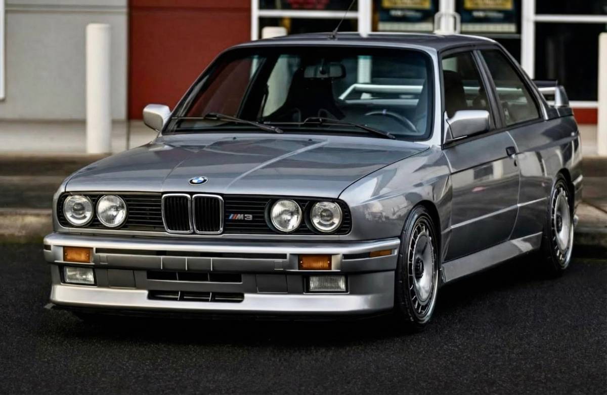 Bmw-M3-1988-silver