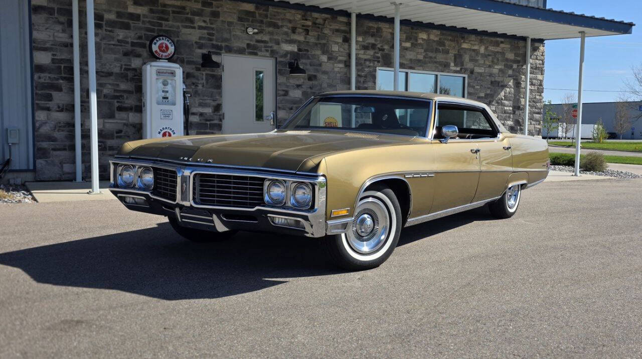 Buick-Electra-1970-Gold-Tan