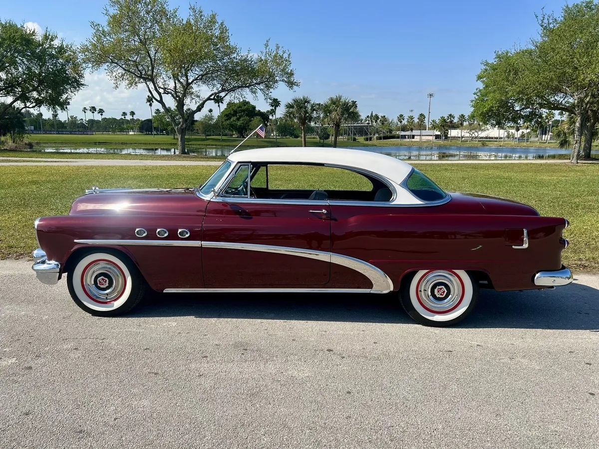 Buick-Special-8-1953-Mandarin-Red-Iridescent-And-Majestic-White-Paint-Black