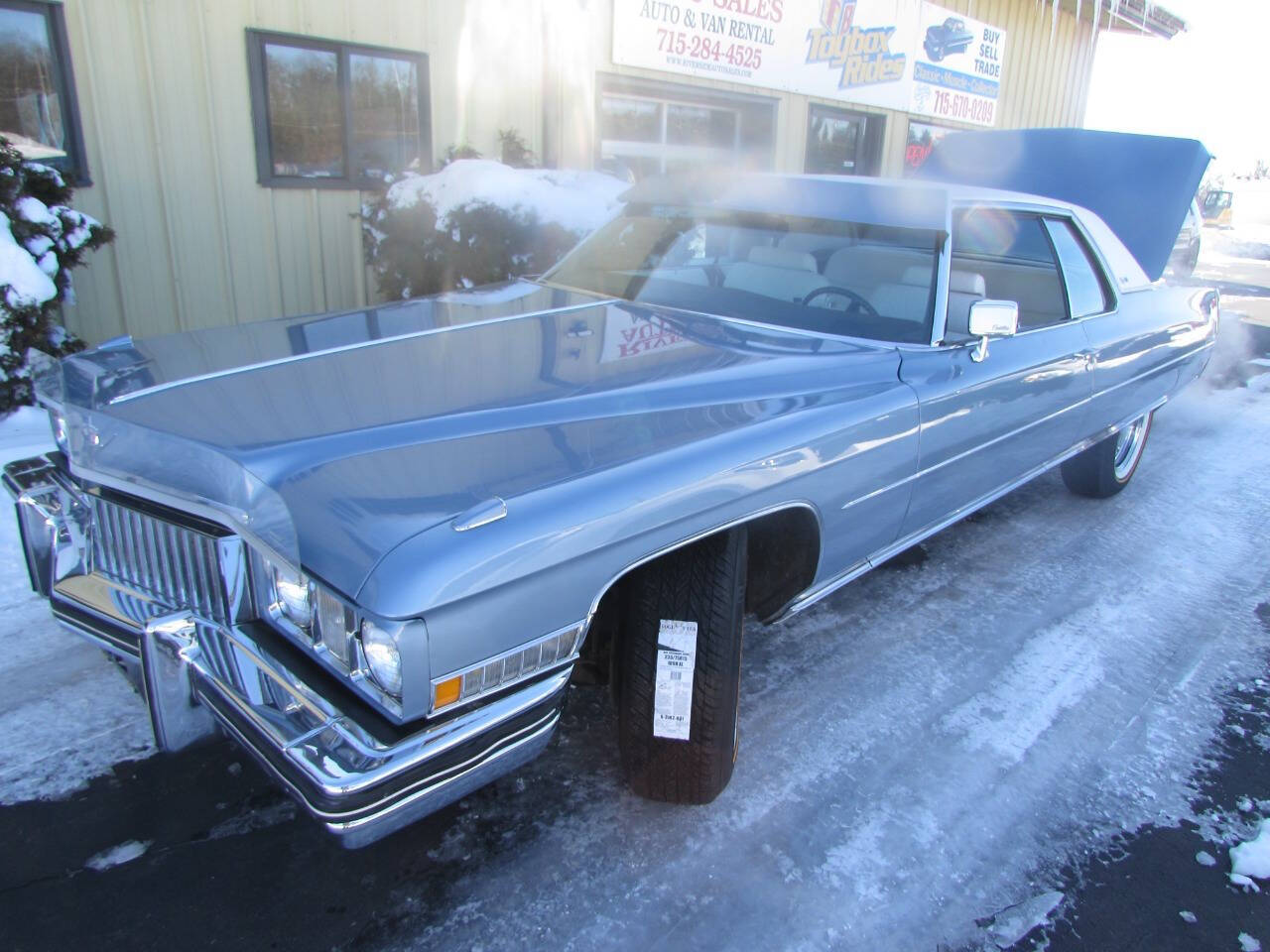 Cadillac-De-ville-1973-Blue-White