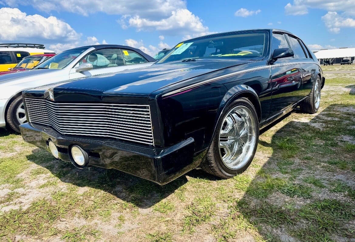 Cadillac-Seville-1982-Black-Tan