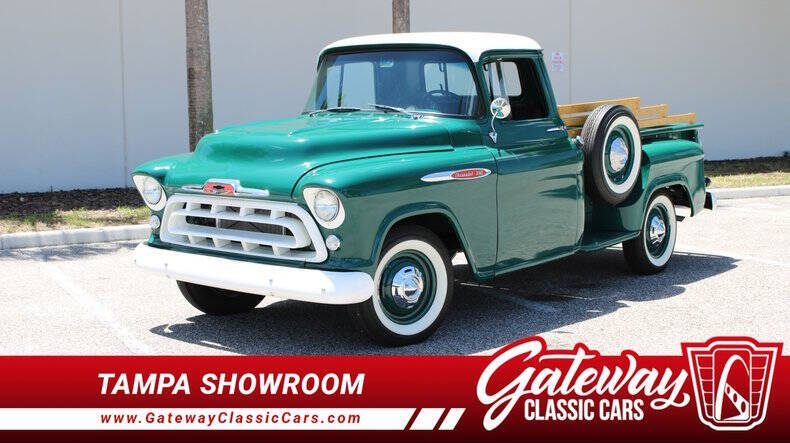 Chevrolet-3200-1957-Green-Black