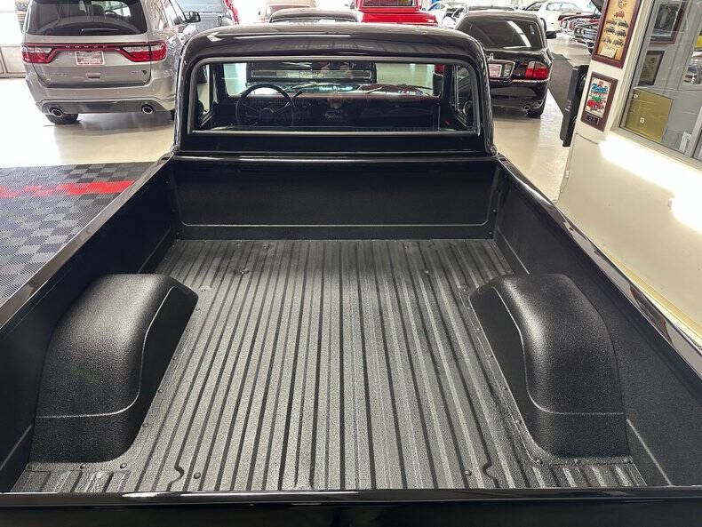 Chevrolet-Ck-10-series-1971-Black-BlackRed