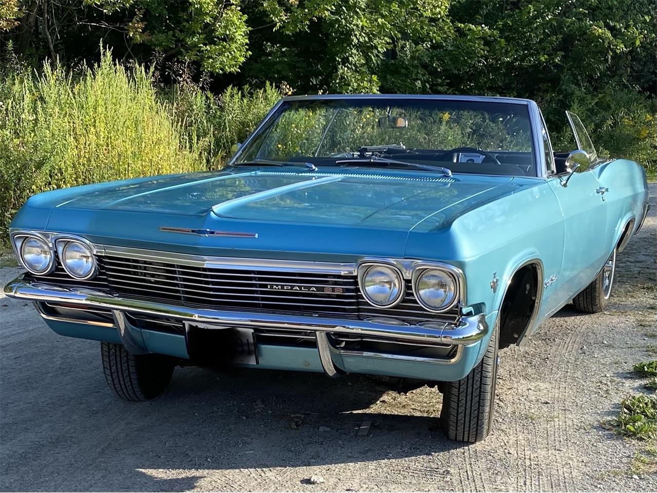 Chevrolet-Impala-1965-Sea-foam-Green-Black