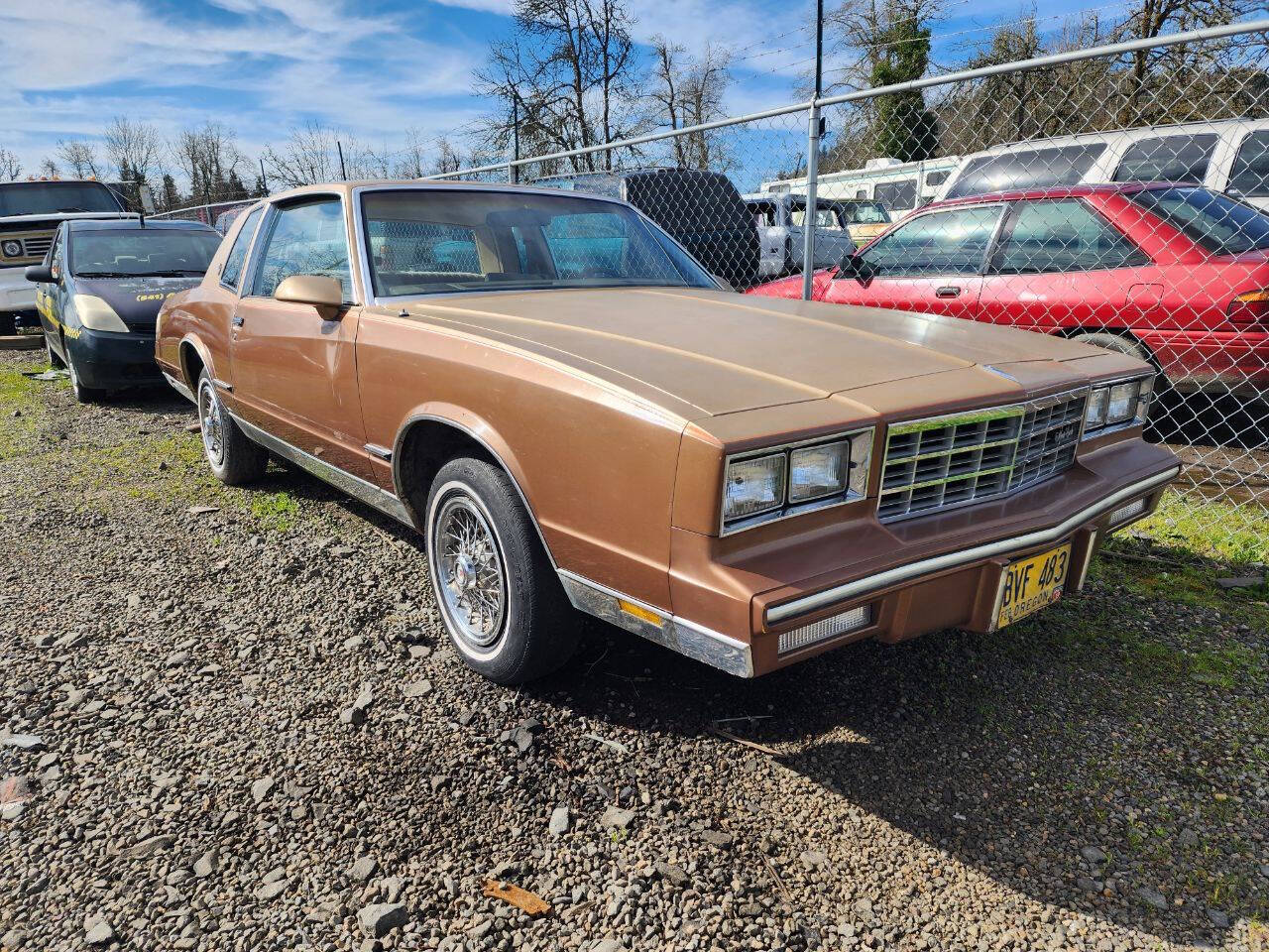 Chevrolet-Monte-carlo-1986-Tan-Tan