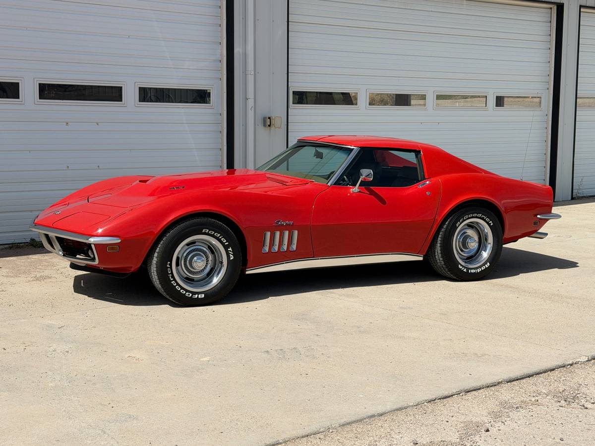 Chevy-corvette-1969