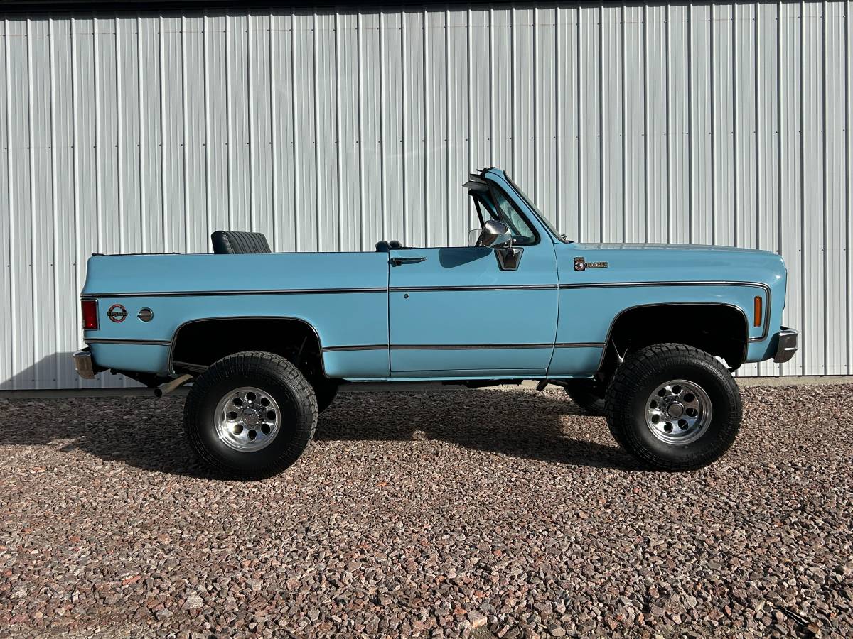 Chevy-k5-blazer-1974