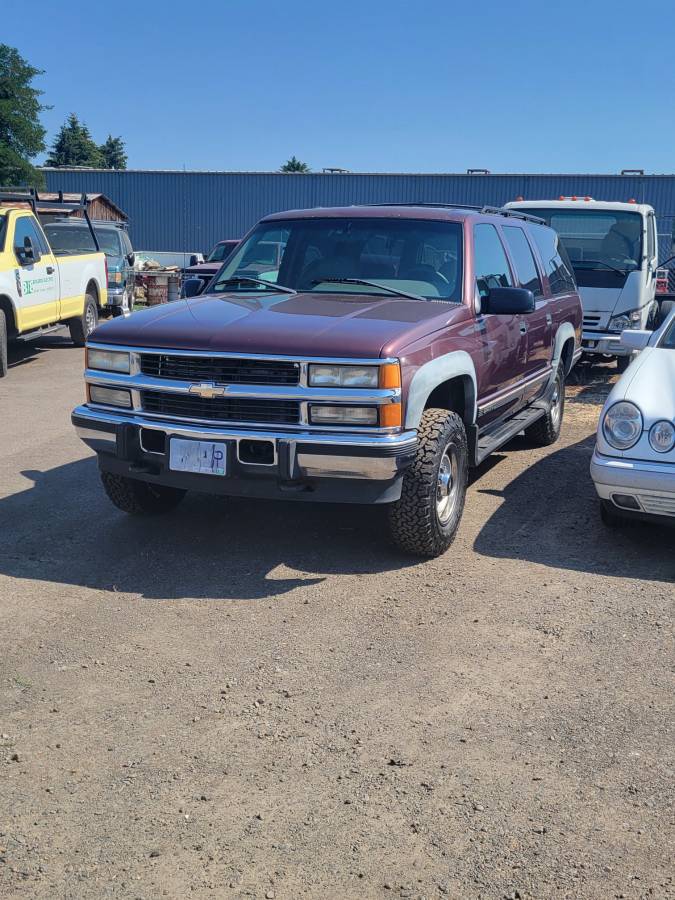 Chevy-suburban-diesel-1996