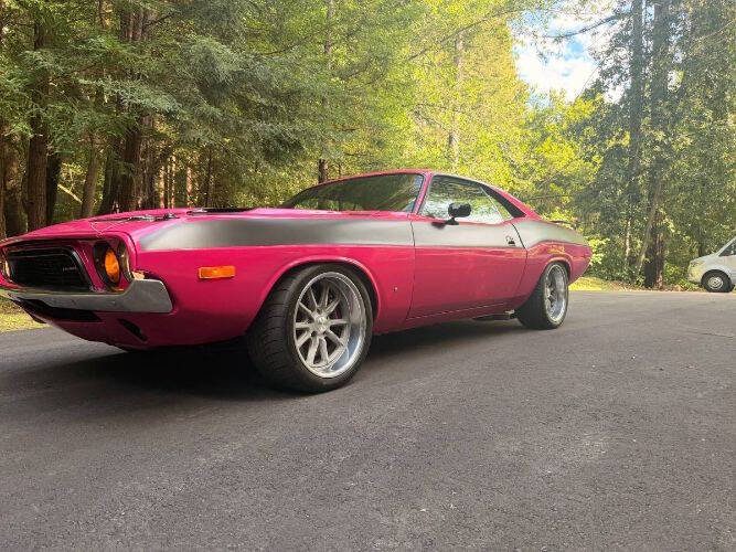 Dodge-Challenger-1972-Custom