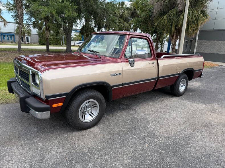 Dodge-Ram-150-1992-Red-amp-Gold-Tan