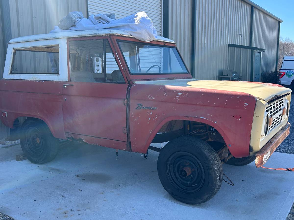 Ford-Bronco-1971