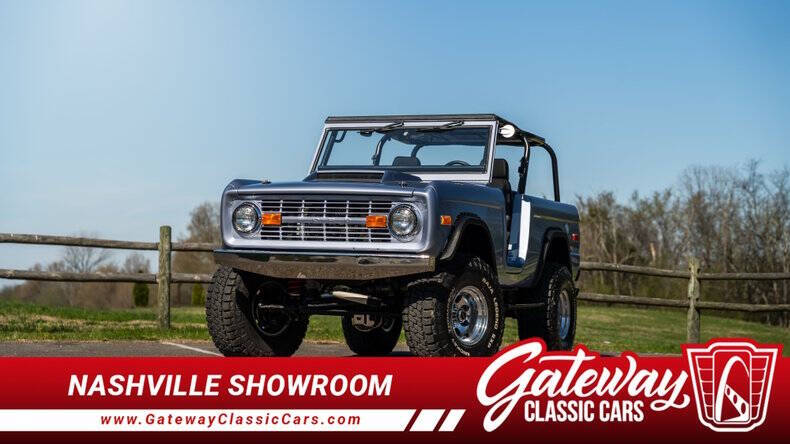 Ford-Bronco-1975-Brittany-Blue-Black