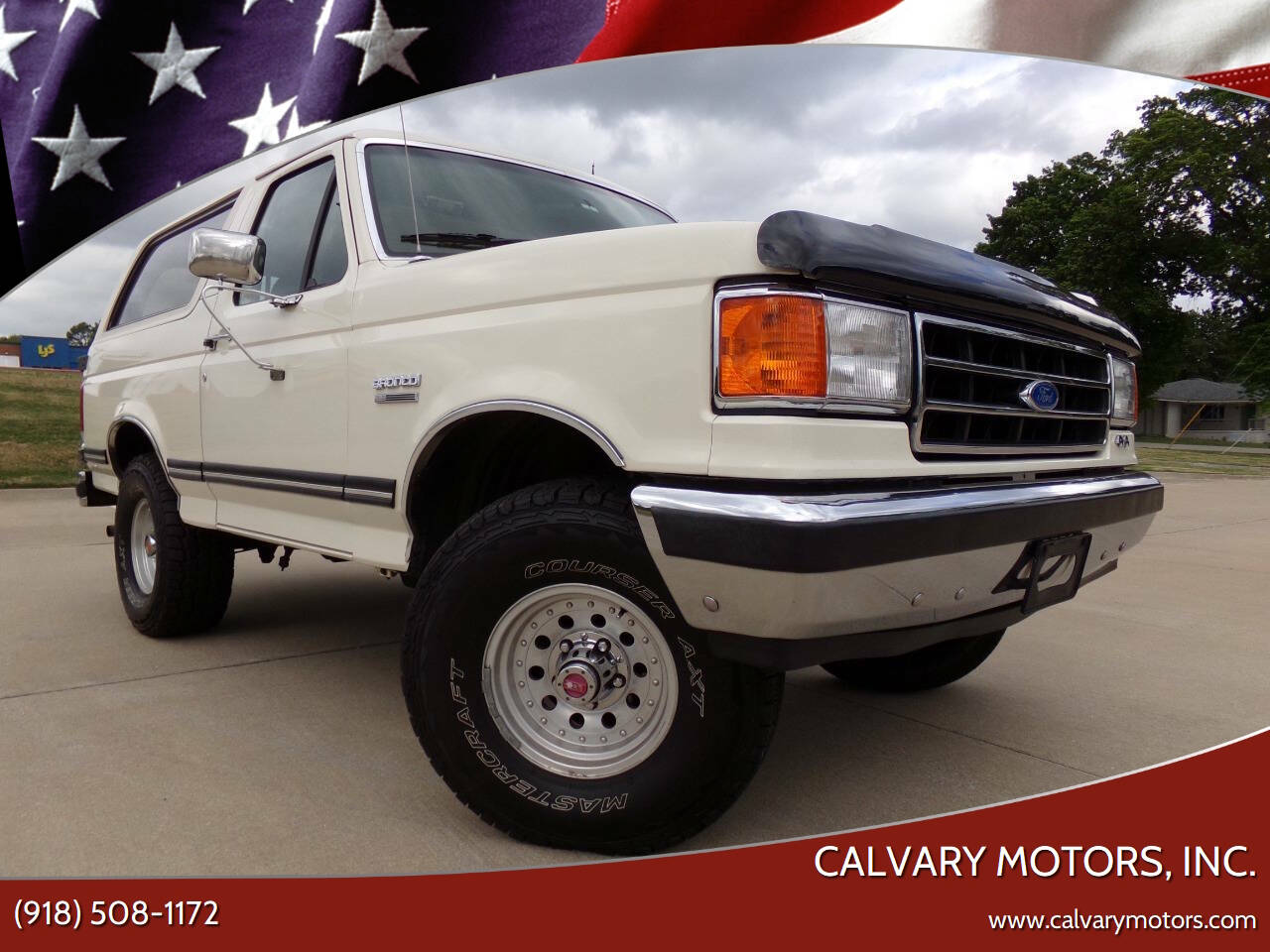 Ford-Bronco-1990-White-Blue