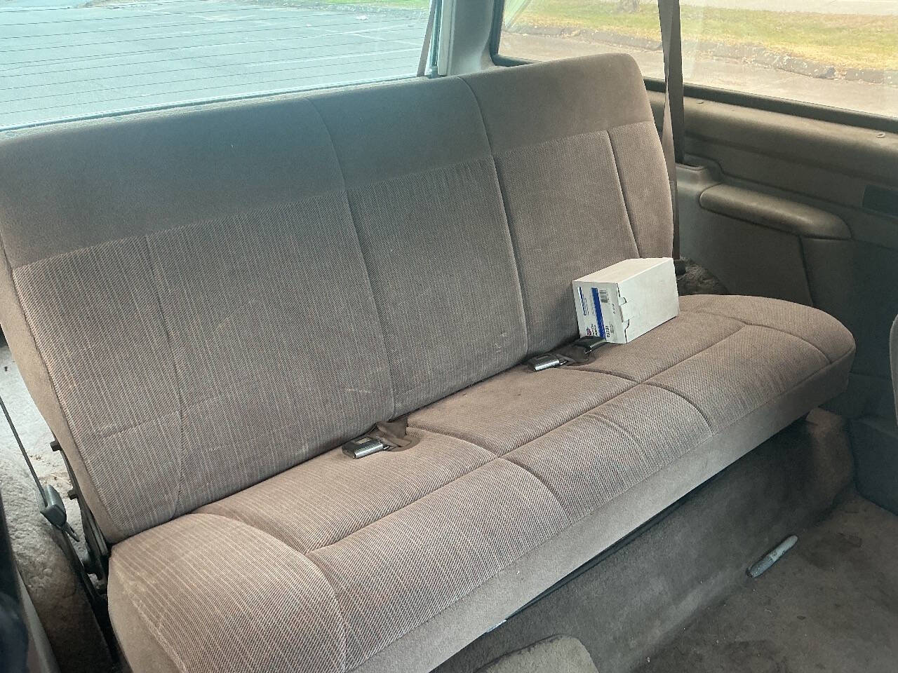 Ford-Bronco-1996-Light-Saddle-Clearcoat-Metallic-Tan