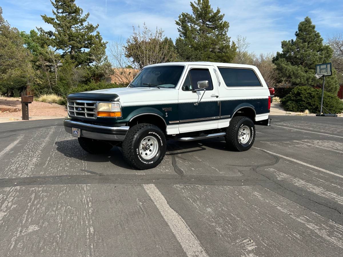 Ford-Bronco-xlt-1993