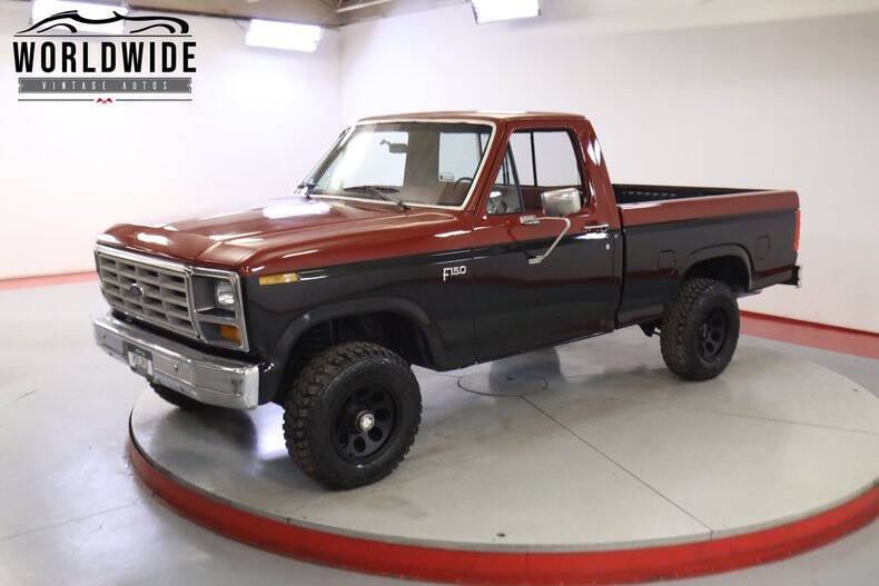 Ford-F-150-1982-Red-Red