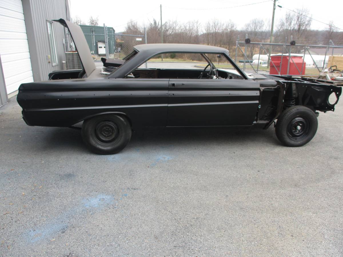 Ford-Falcon-1965