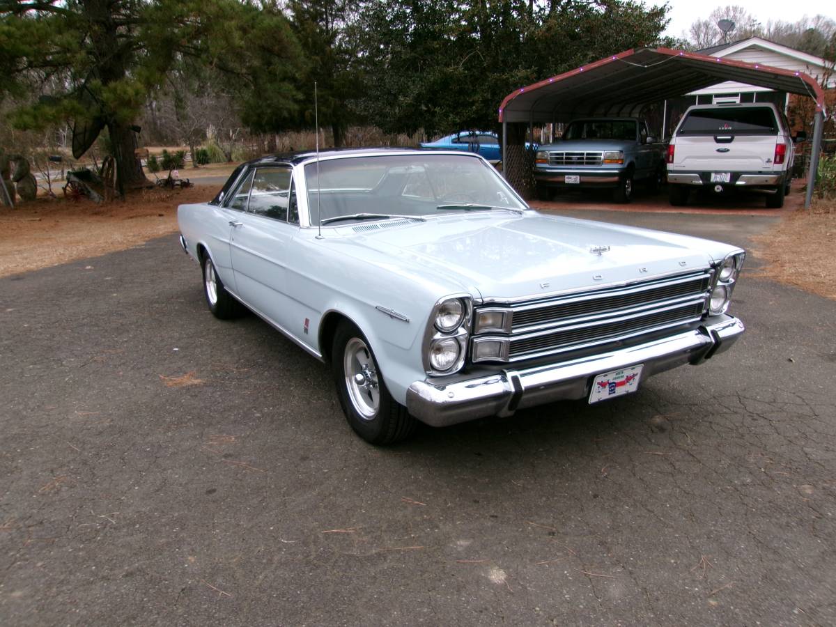 Ford-Ltd-1966-blue