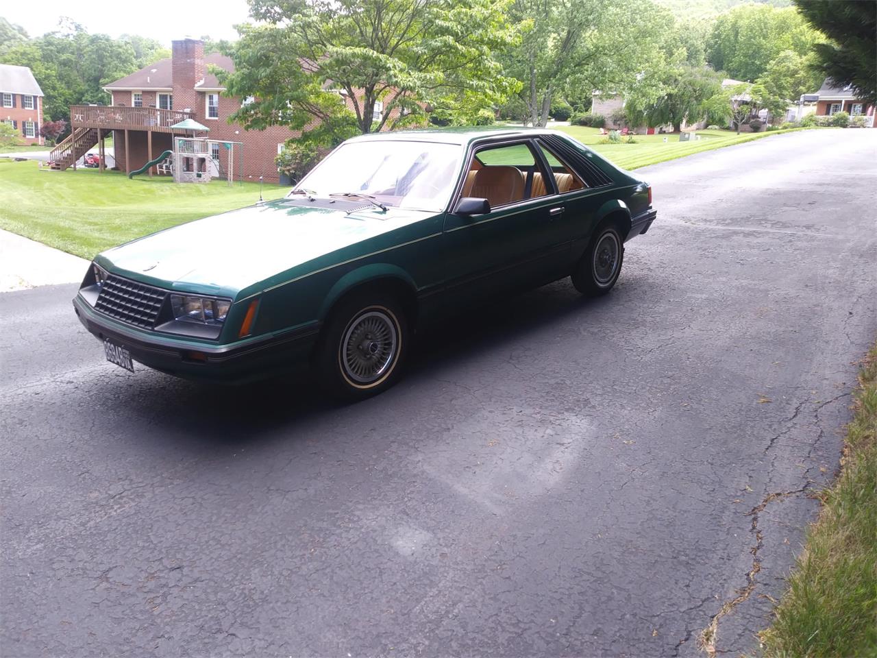 Ford-Mustang-1979-Green-cream