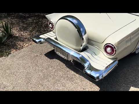 Ford-Thunderbird-1957-Colonial-White-Red
