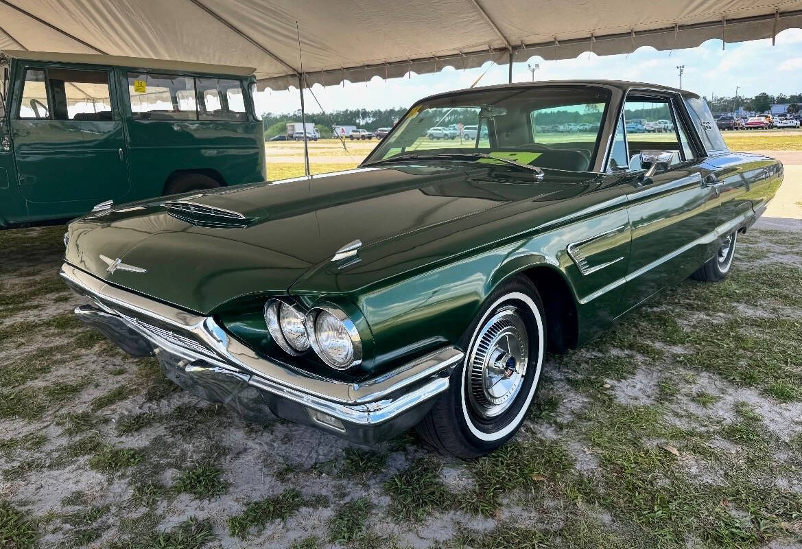 Ford-Thunderbird-1965-Green-Cream