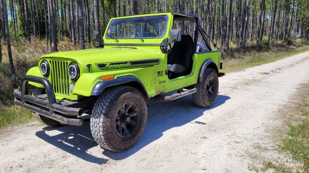 Jeep-Cj-7-renegade-wrangler-1981-green