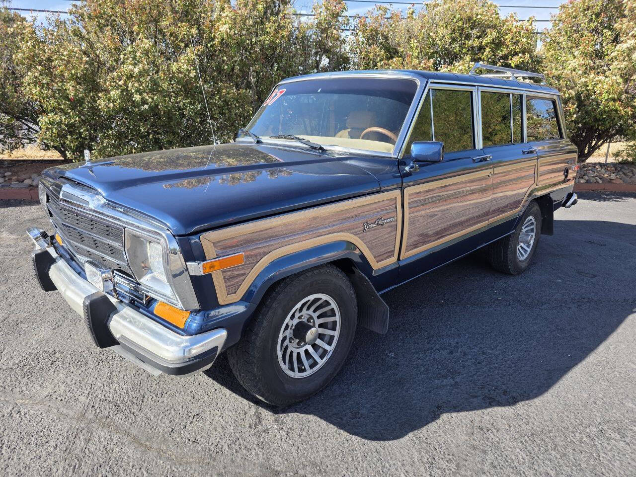 Jeep-Grand-wagoneer-1987-Blue-Tan