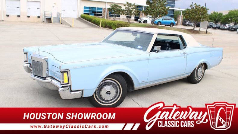 Lincoln-Mark-iii-1970-Light-Blue