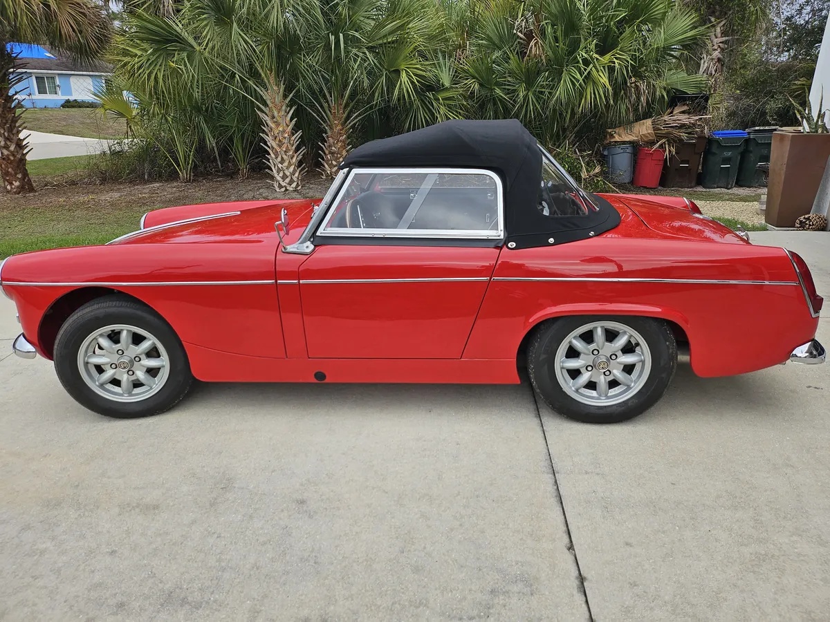 Mg-Midget-1963-Tartan-Red-Black