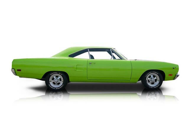 Plymouth-Roadrunner-1970-Limelight-Green-Dark-Green