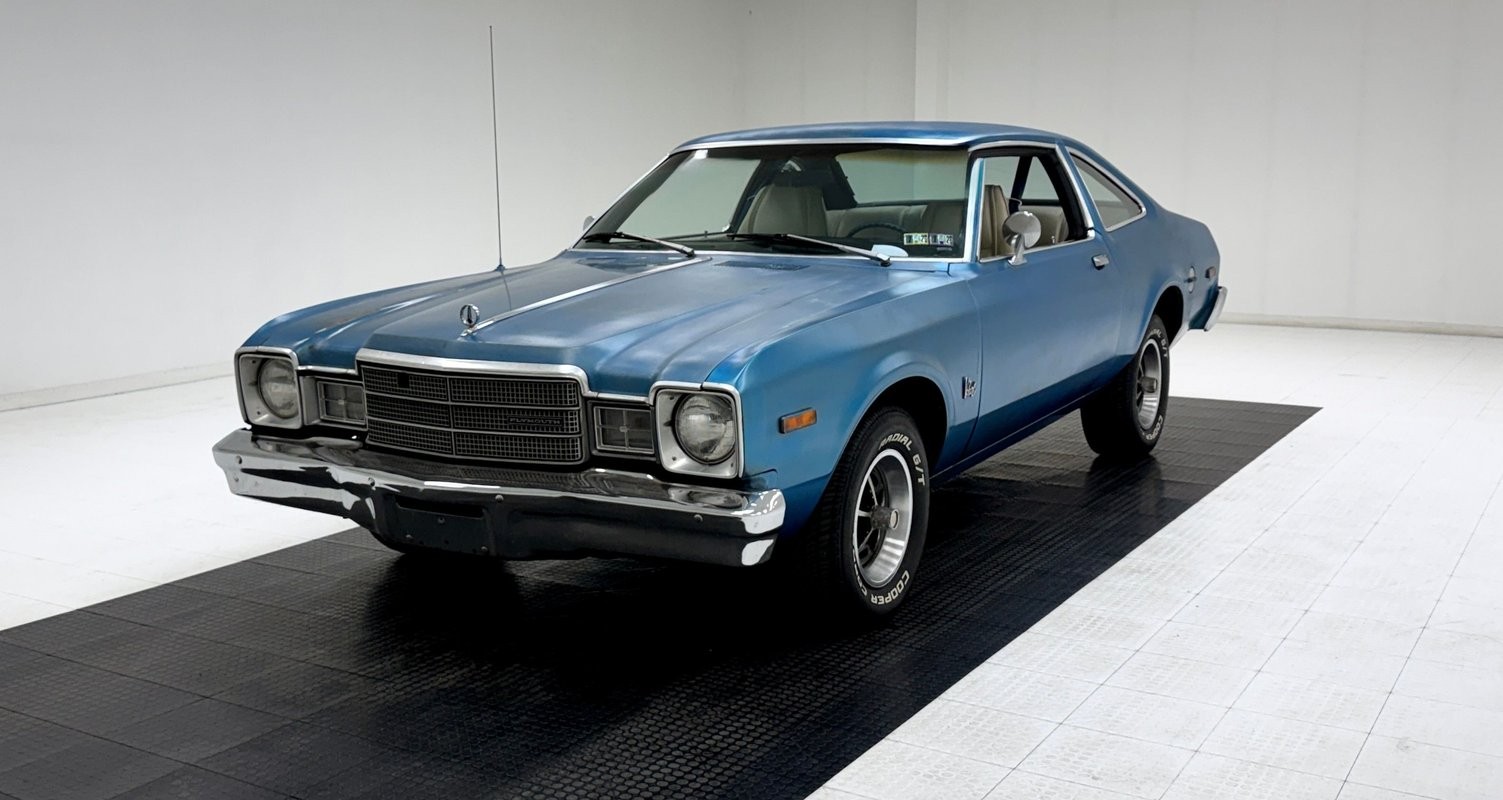 Plymouth-Volare-1976-Coupe-White