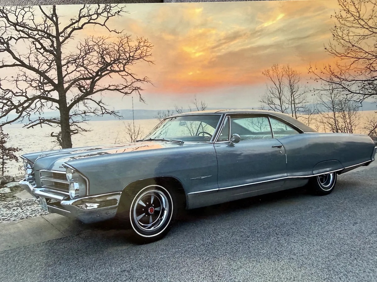 Pontiac-Bonneville-1965-Silver-Blue-Metallic-White