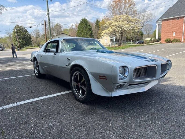 Pontiac-Firebird-1970-White-Black