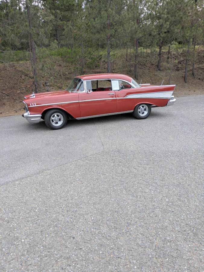 1057-vhevy-1957