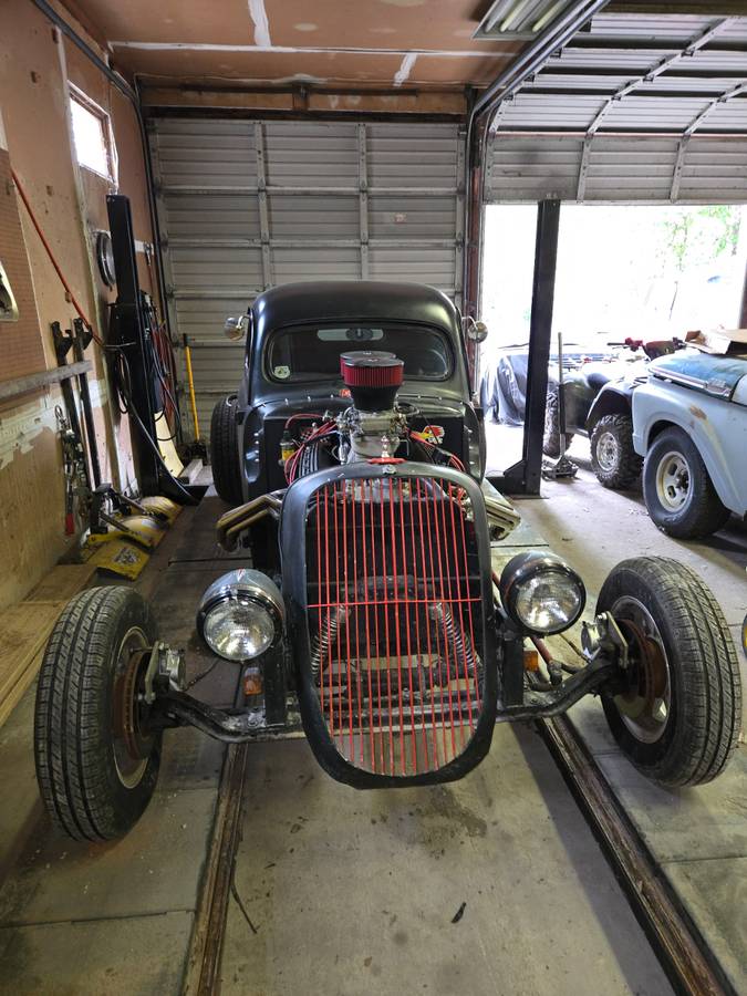 49-ford-f1-1949-black