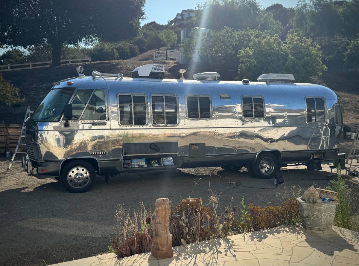 Airstream-300le-classic-1992-silver