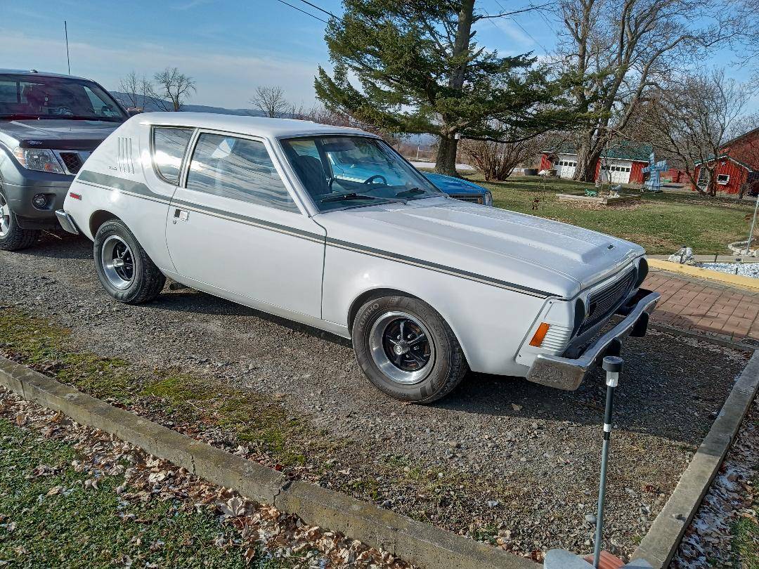 Amc-Gremlin-1974-white
